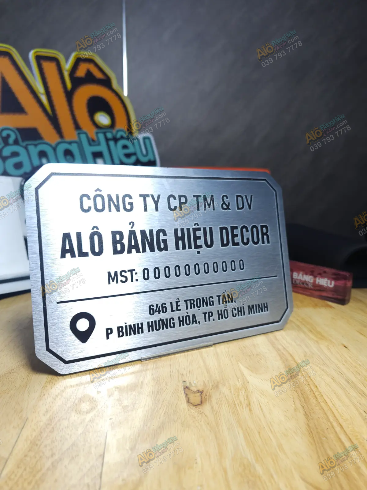 Bảng tên công ty Nhôm xước